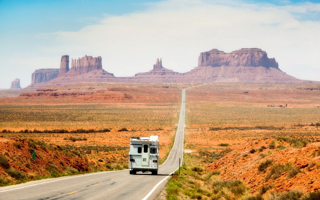 Road trip με φίλους; Να τι πρέπει να ετοιμάσεις!