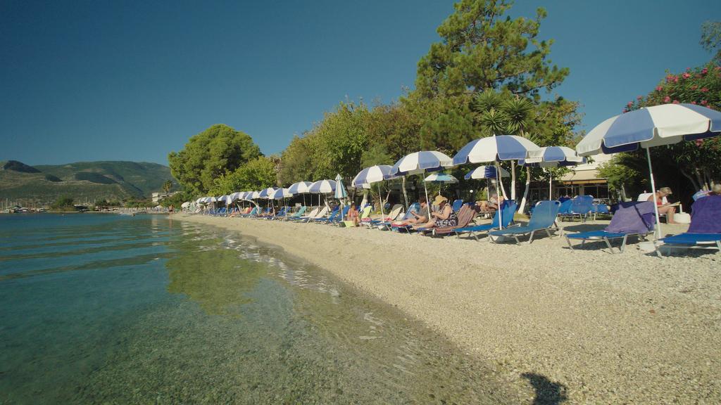 avra beach lefkada
